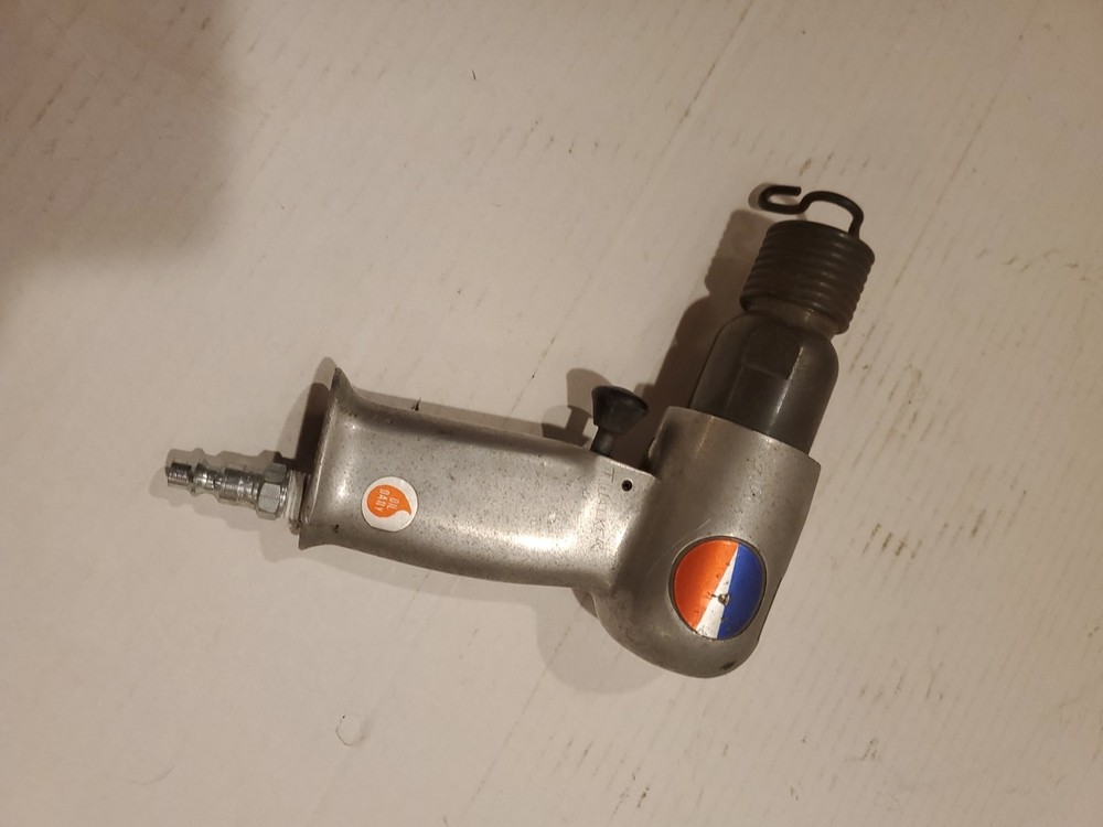 DeVilbiss DV1220-01 Pneumatic Hammer Chisel