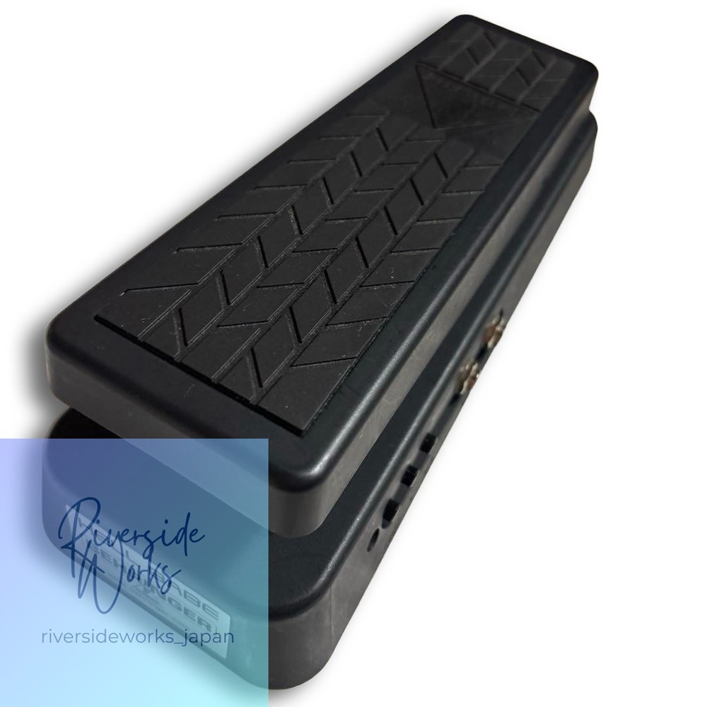 BEHRINGER HELL BABE HB01 Wah Pedal Tested