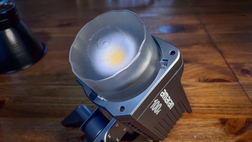 APUTURE AMARAN 100D DAYLIGHT LED LIGHTS (Bowens Mount)