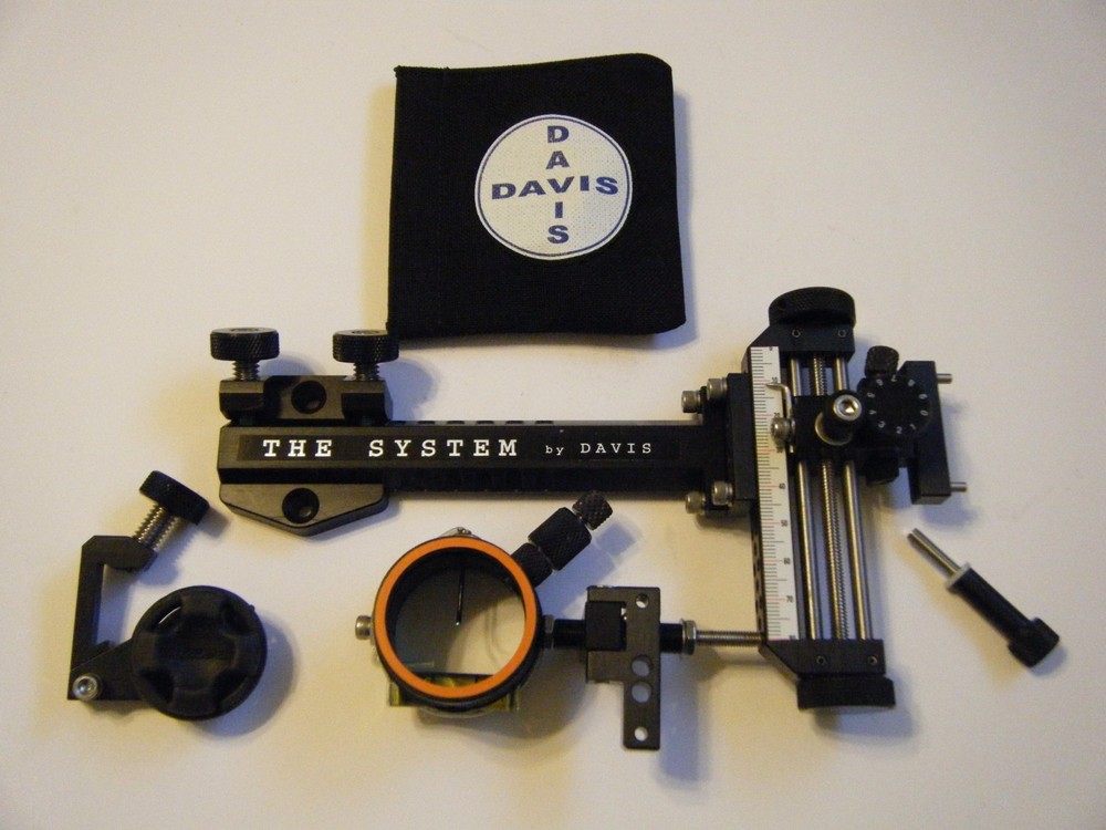 4" DAVIS TARGET SIGHT- Double knob-5.75 -black/black knobs-scope .019 green.