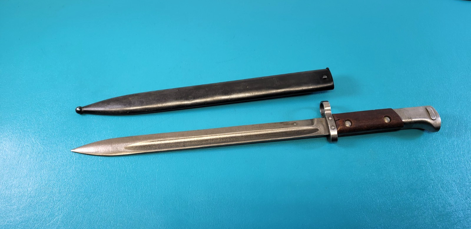 WWII Czechoslovakia Czech Rifle Bayonet + Scabbard CSZ J TR939