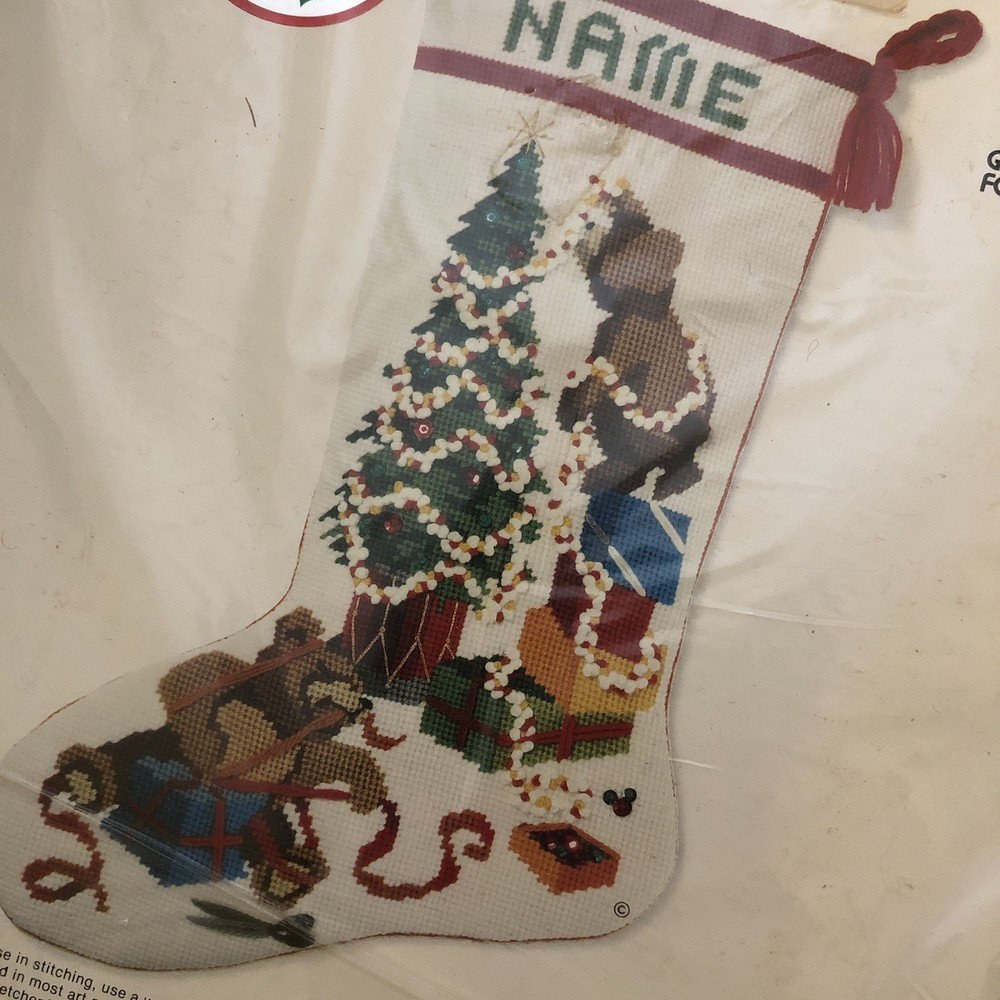 Sunset Needlepoint Stocking Kit 1978 Jingles Trims a Tree Bears 18" Opened Read