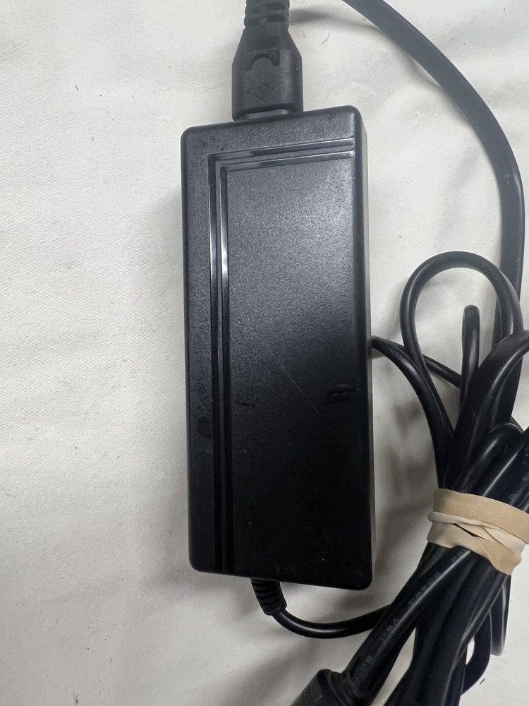 ADAPTOR AC Adapter WT1502500 15V 2.5A Power Supply