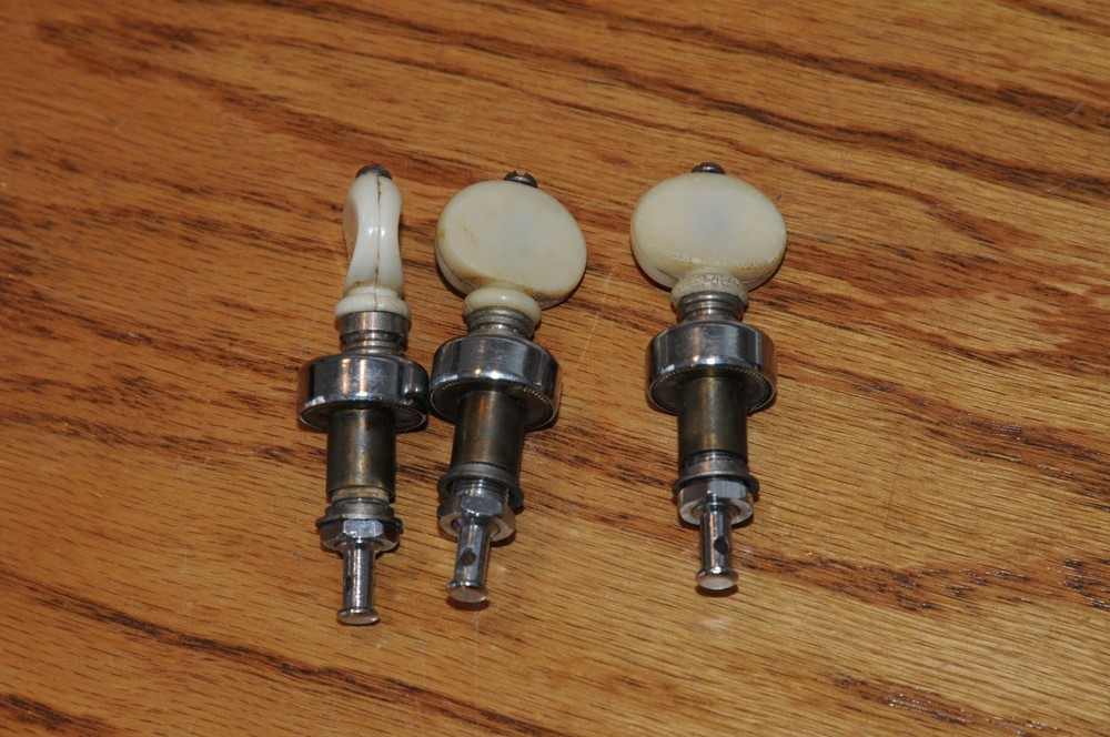 3 Three Geared Peg Tuning Knobs off Gibson Banjo Vintage Musical Instrument Part