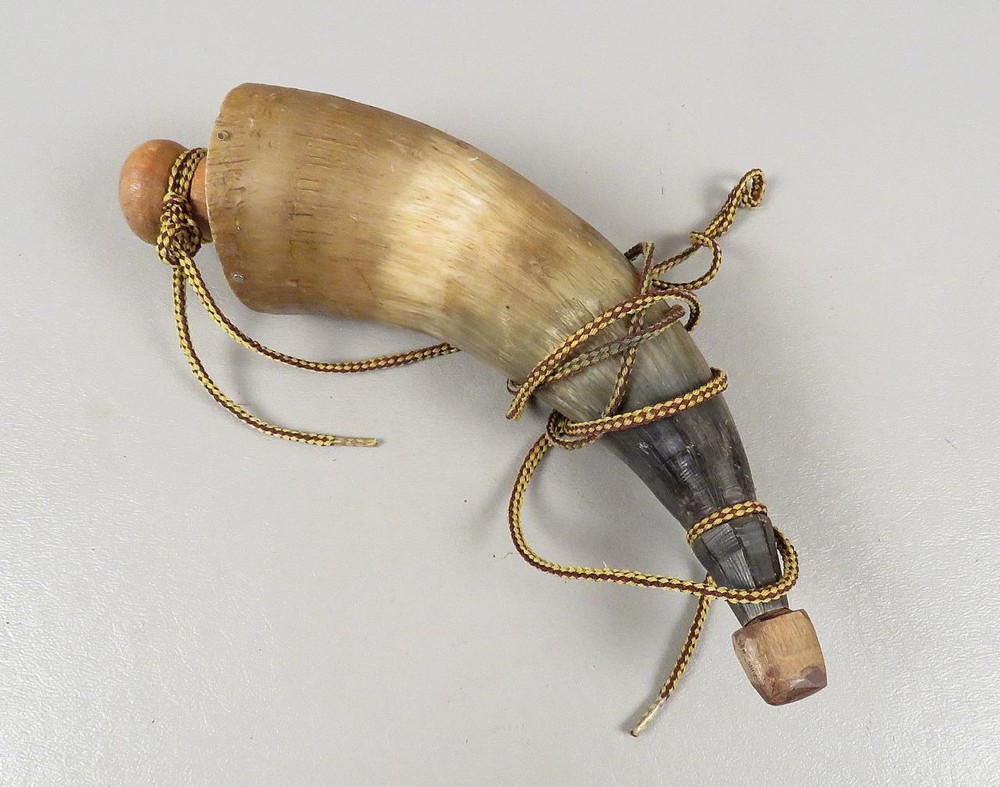 SMALL 9 Inch POWDER HORN Flask Muzzleloader Rifle Pistol Muzzleloading Gun Part