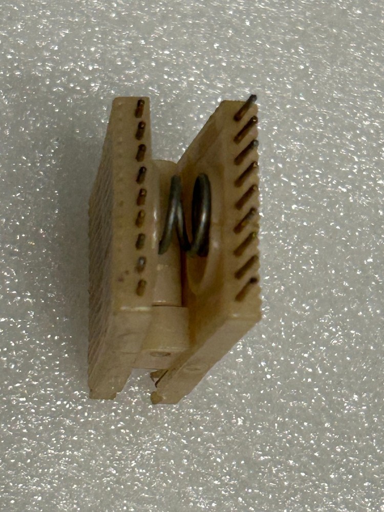 IC Test Clip API 18-Pin DIP USED Good condition Tested