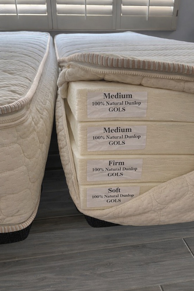Split Queen Massaging Zero Clearance Adjustable Bed & 13" Latex Mattresses