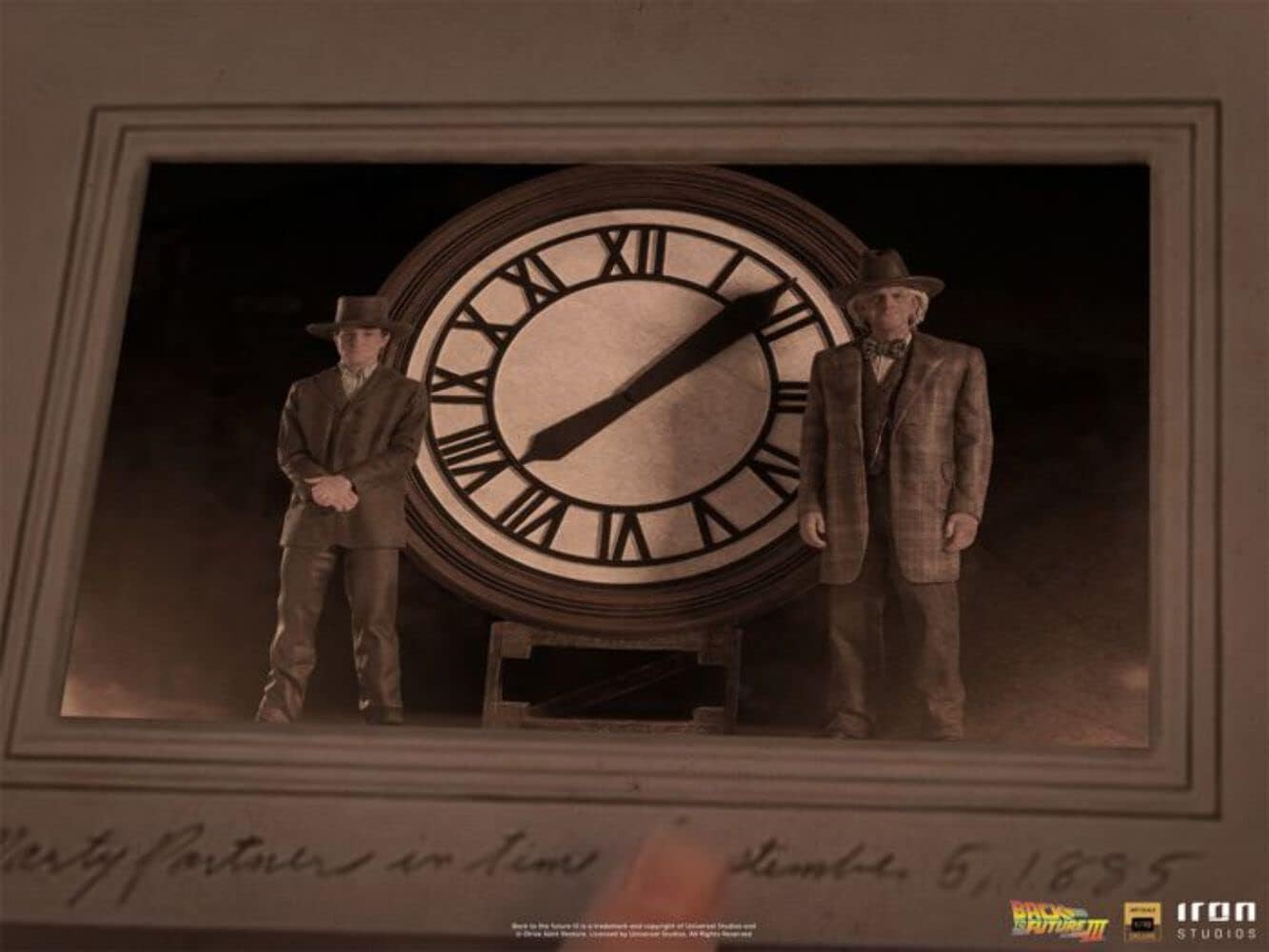 Marty And Doc At The Clock - Back To The Future - Art Scale 1/10 - Iron Studios