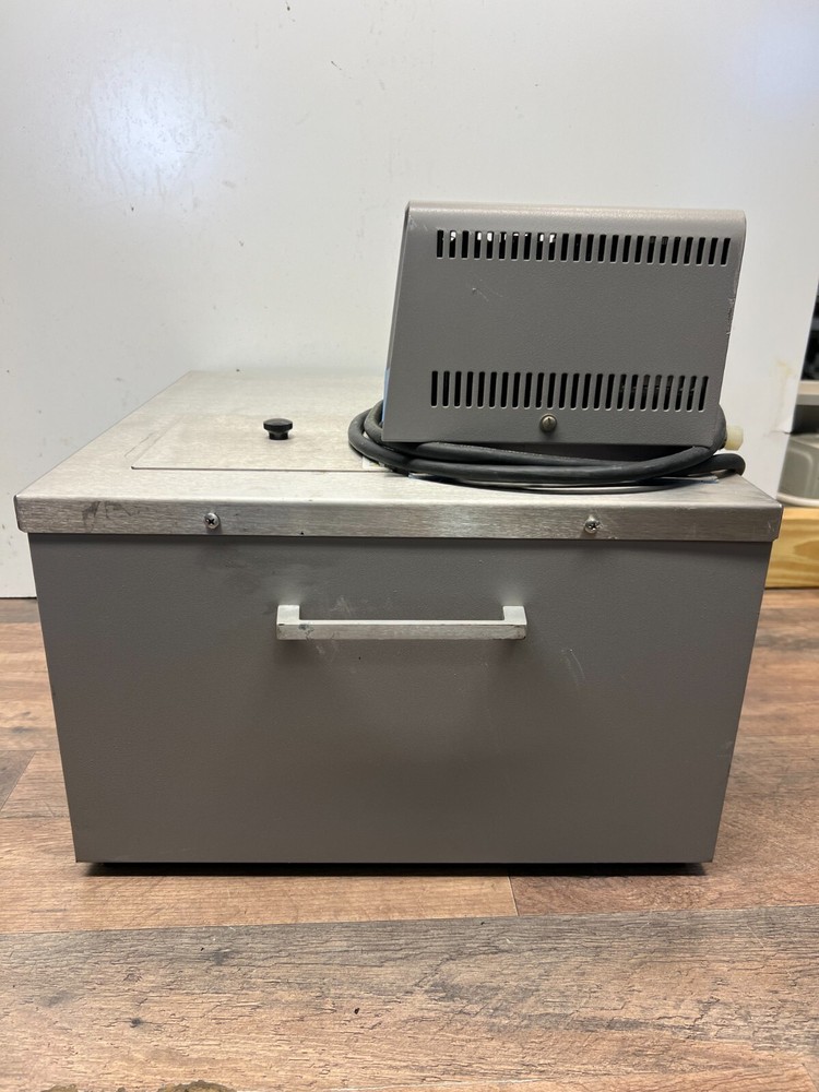 Polyscience 1147 Refrigerated Recirculating Bath