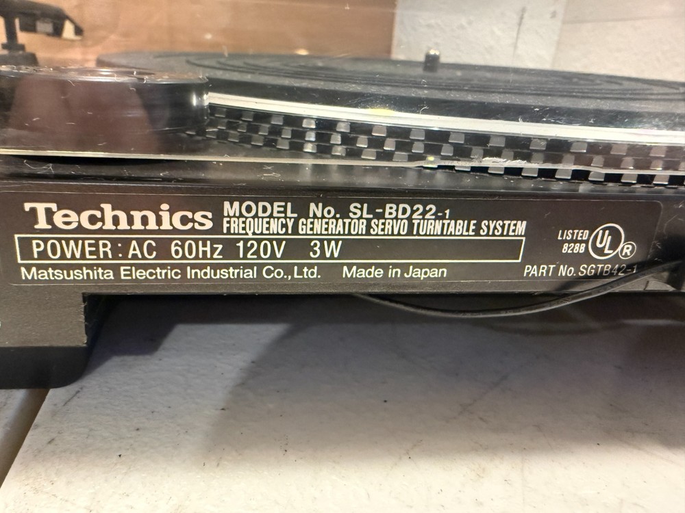 Technics SL-BD22 (k) Semi-Automatic Turntable