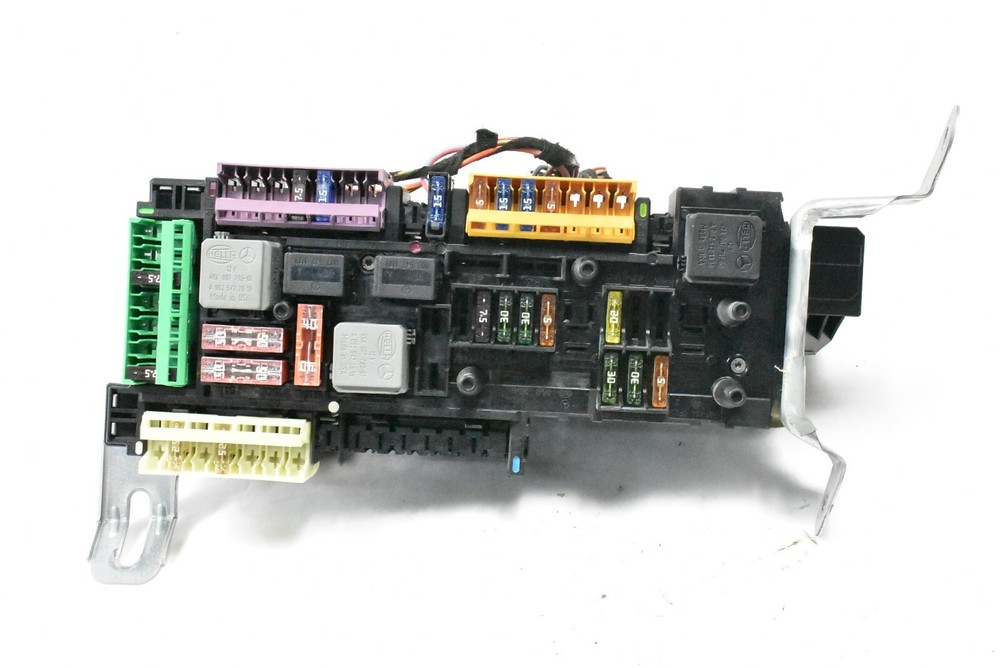 MERCEDES E63 E550 E350 E250 CLS550 FUSEBOX FUSE SAM BOX CONTROL UNIT MODULE OEM