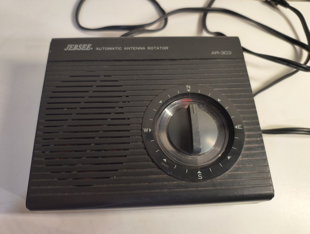 Automatic Antenna Rotator Control Unit E87683 Model: AR-303 - TESTED