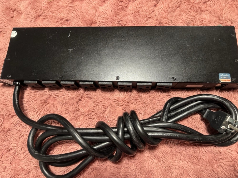 Cyber Power Model : PDU20SW8FNET