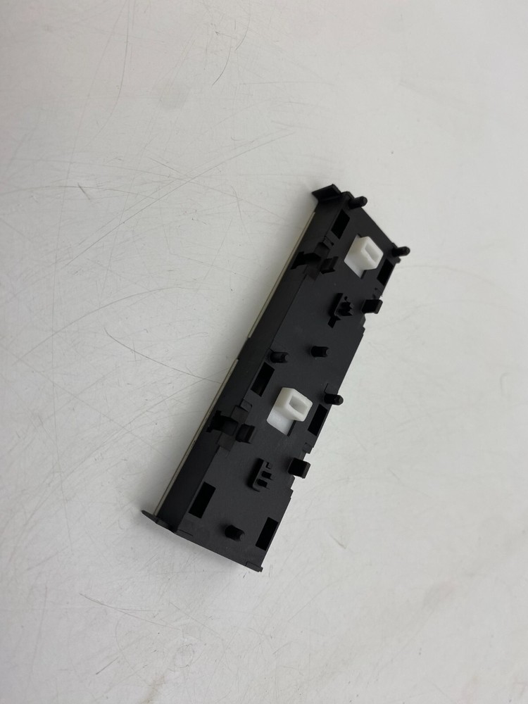 Eaton XTMCXML Black/White Mechanical Interlock for For Mini IEC Starters - Used