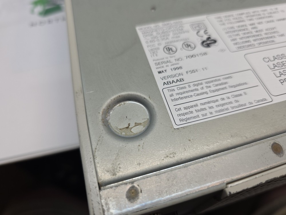 Sony RMO-S551 External MO Disk Drive Unit SCSI SMO-S551
