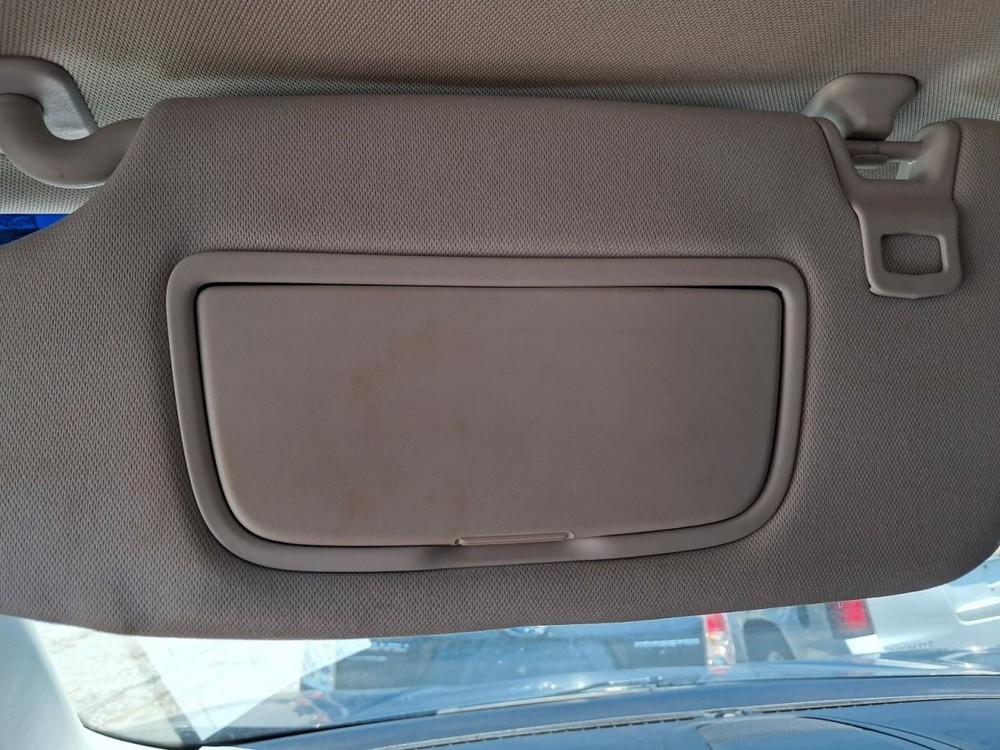 EDGE 2019 Glove Box 4779749