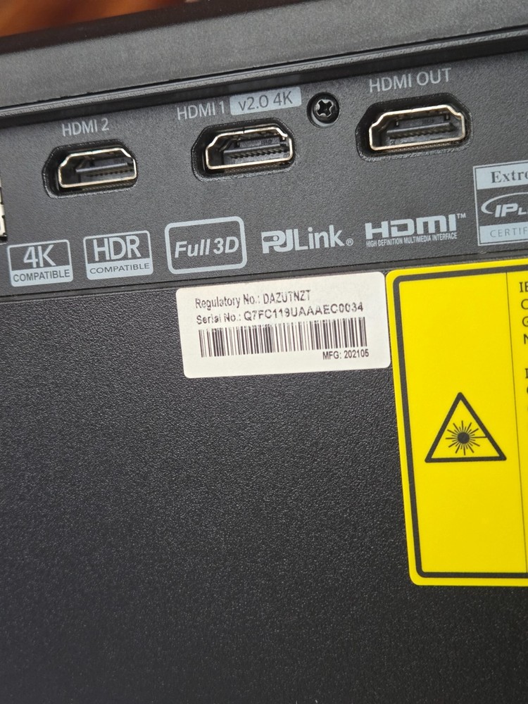 Laser Projector Optoma ZU720T 4K Used