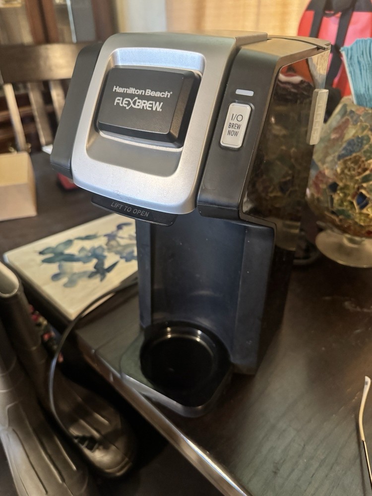 Hamilton Beach FlexBrew Pod Coffee Machine K-Cup Compatible Black Silver 14oz