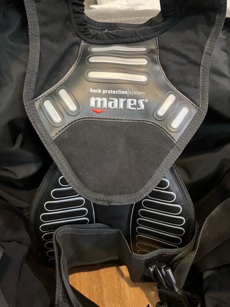 Mares Dragon BCD - Size Small Scuba Diving BCD Free Shipping