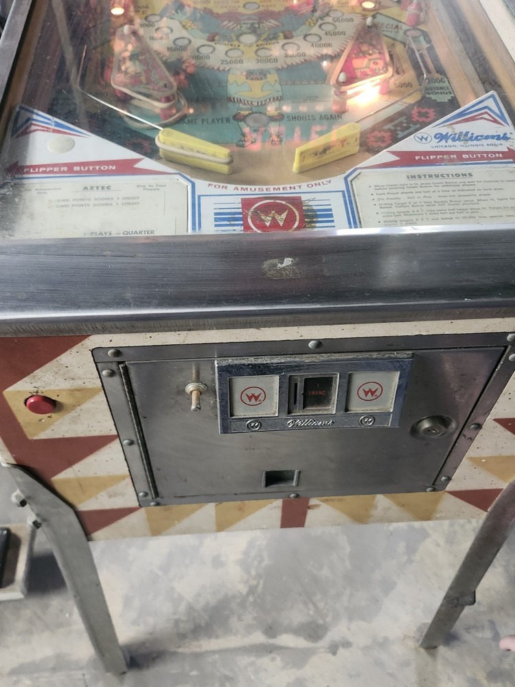 Williams Aztec Pinball Machine 1976