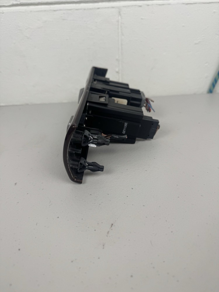 2003 - 2005 Lincoln Aviator Headlight Headlamp Switch Dashboard Left Driver (D-4