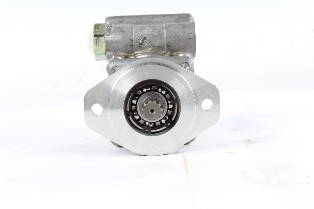 New 7685-955-821 ZF Steering Pump