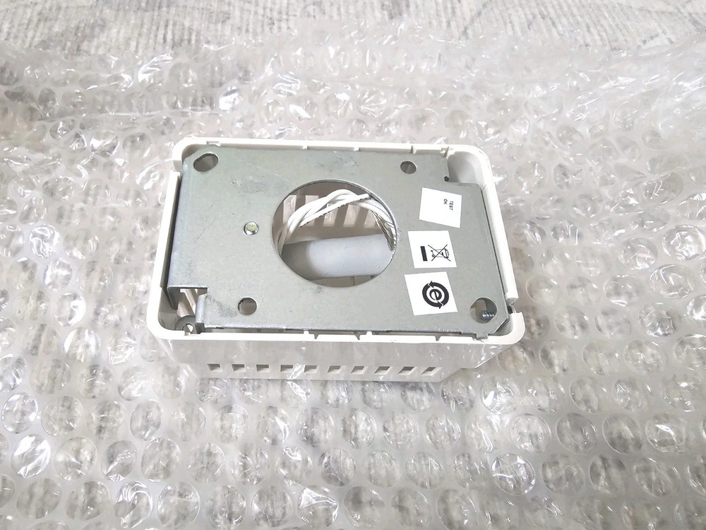 Johnson Controls Wall Mount Temp Sensor TE-6314P-1