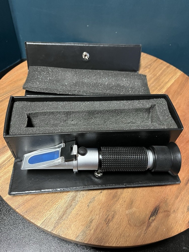 ATC Portable Refractometer With Case