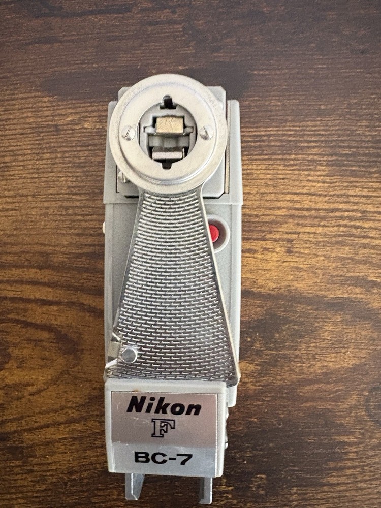 Nikon F Camera Flash Unit Model BC-7 in Original Case Untested