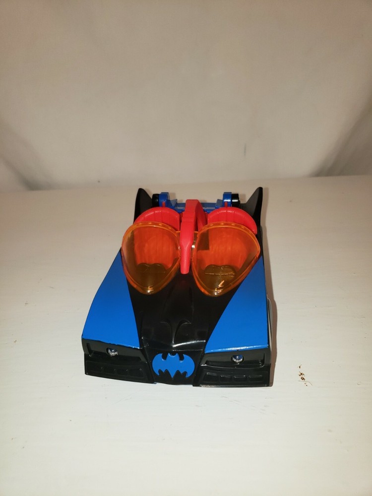 Batman Flyer and Car !!