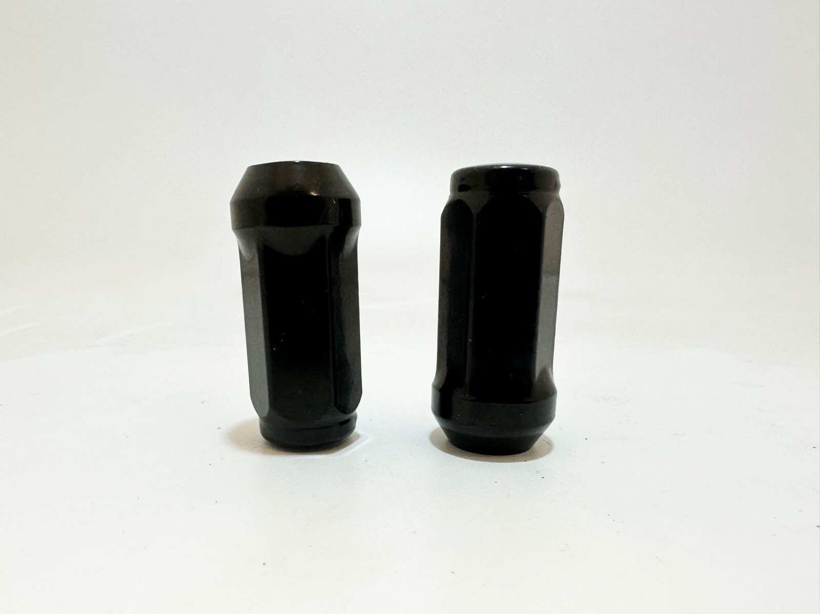 32 Black Bulge Acorn 2'' tall Lug Nuts 9/16-18 For 1994-2011 Dodge Ram 2500 3500