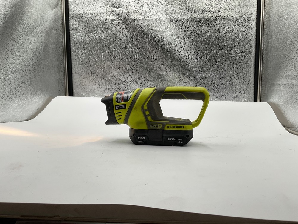 Ryobi One+ Flashlight P704 - 18V - with battery