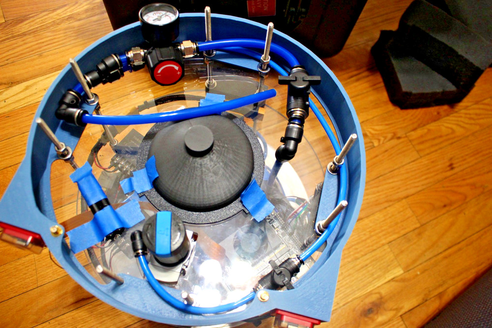 INTERNAL MECHANISM CIRCULAR ROBOT STRUCTURE CHASSIS ACTUATOR SENSOR ELECTRONIC