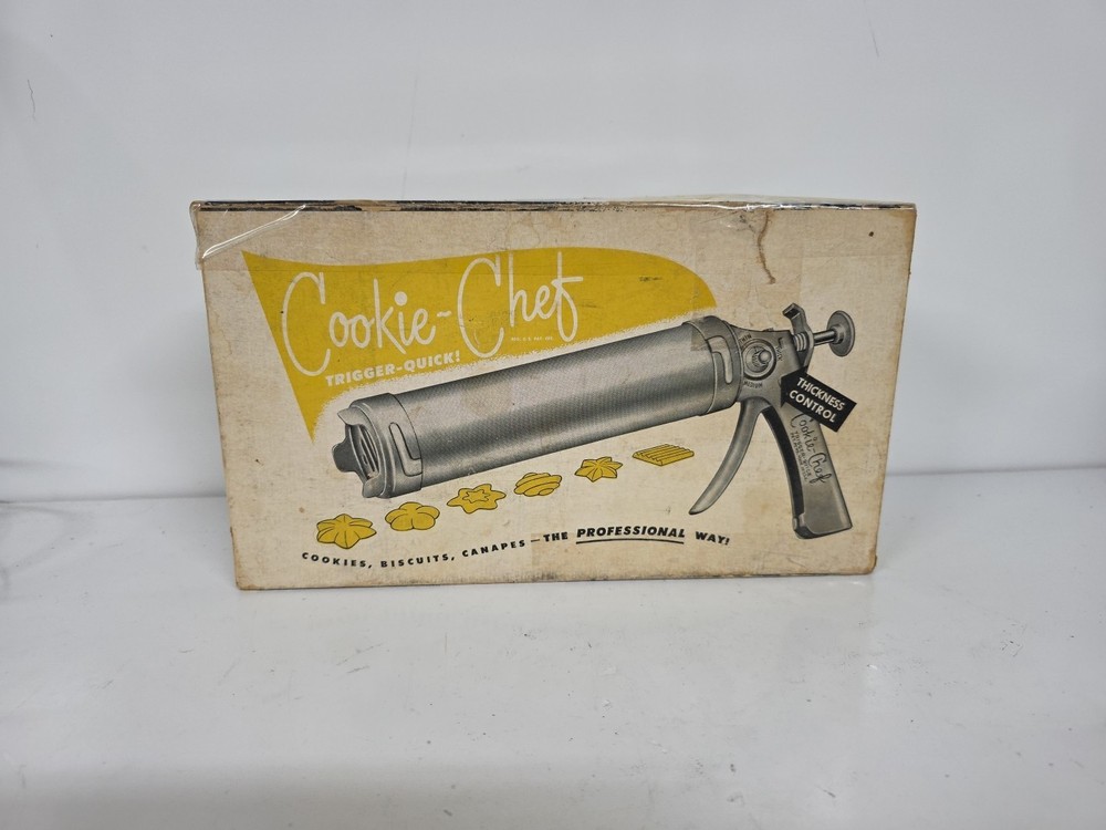 Cookie Chef Trigger Press Kit With Extra Discs & Original Box