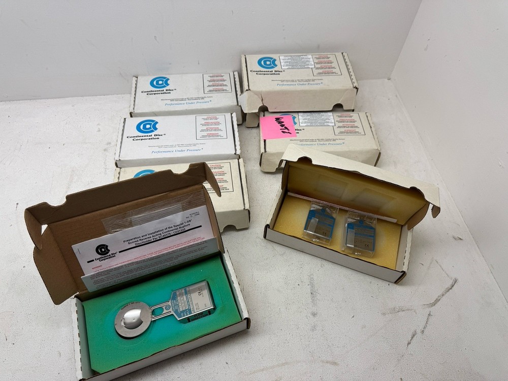 CVT UHV TPD System Temperature Programmed Desorption Vacuum Chamber