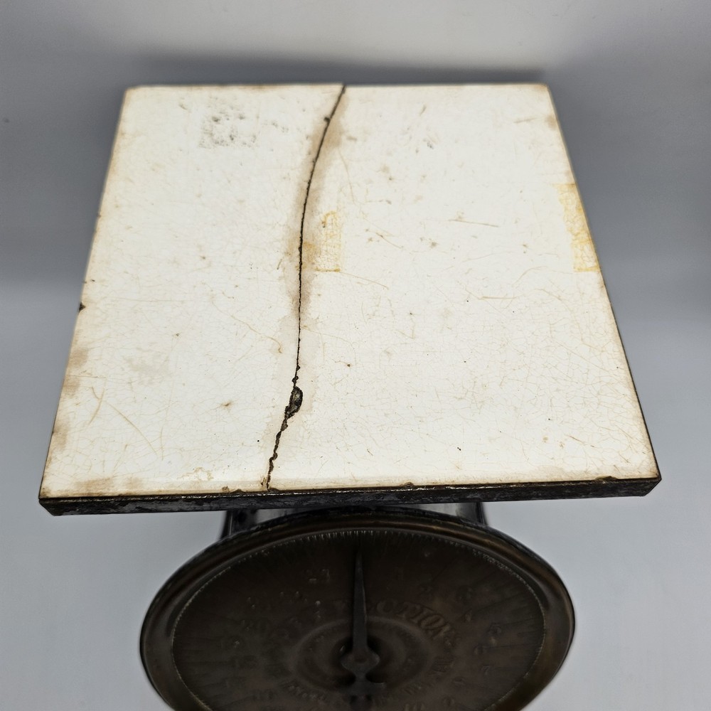 Antique Perfection Slanting Dial Scale 24 Lbs