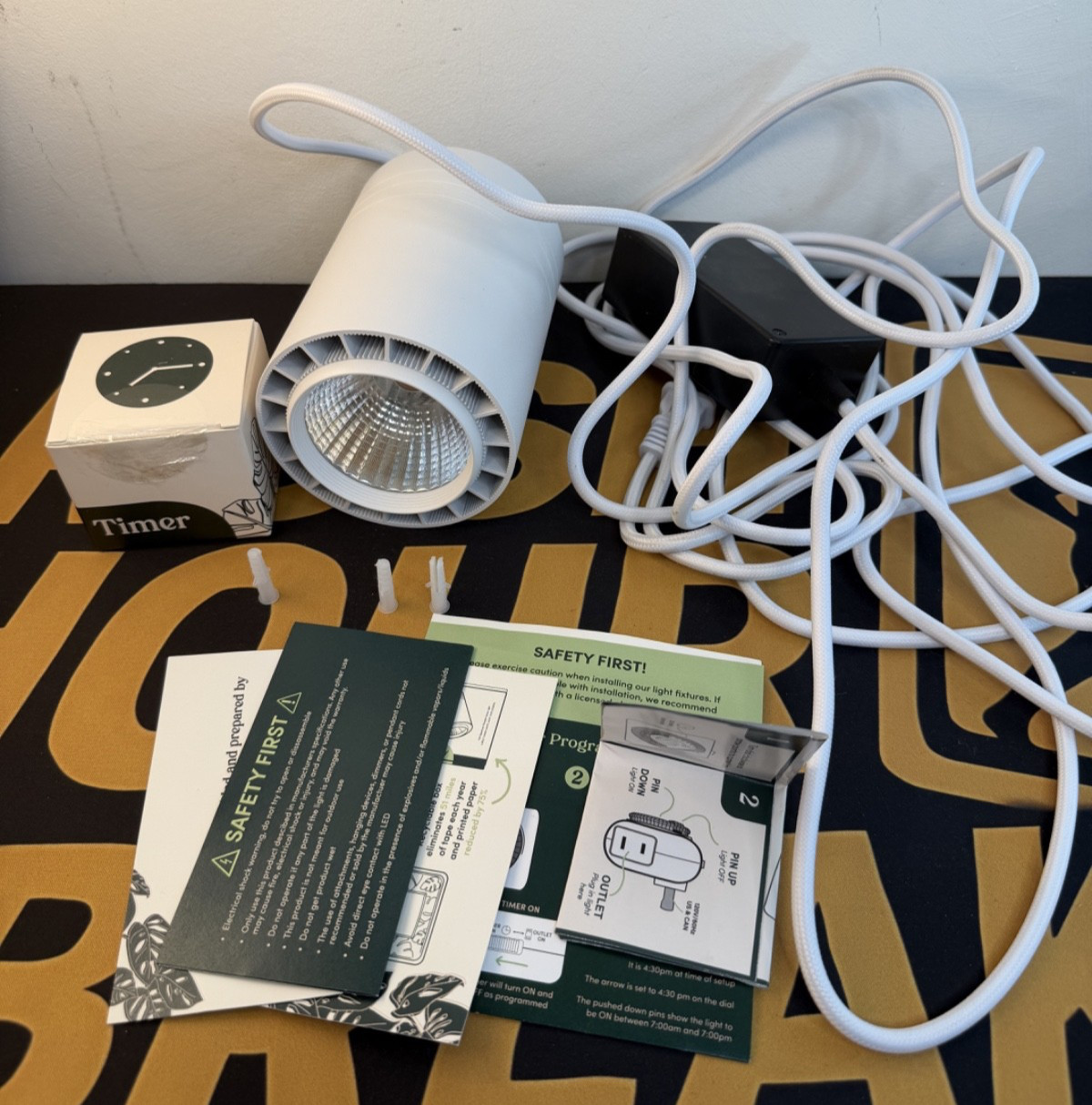 Soltech Aspect LED Grow Light Small White Pendant with Timer