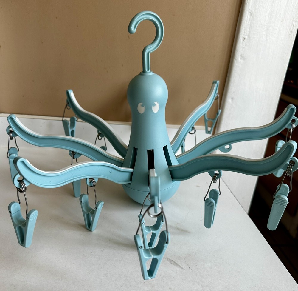 IKEA Pressa Blue Octopus Hanging Folding Drying Hanger 15 Clips