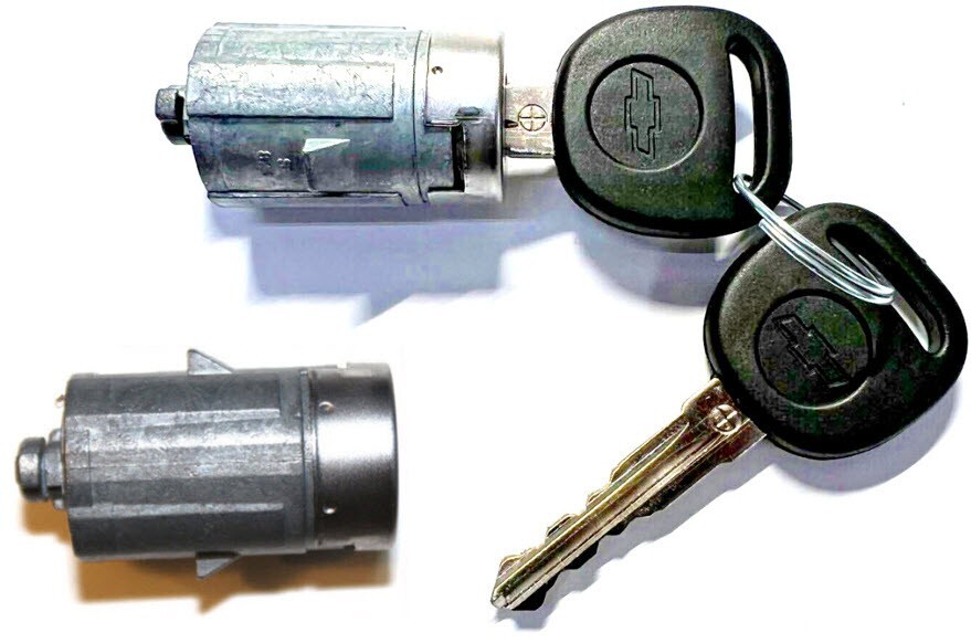 2007-2014 Chevy Silverado OEM Pair Door Key Lock Cylinders Switch W/2 Logo Keys