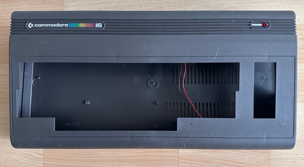 Commodore 16 Chassis, Made in W. Germany #01 26