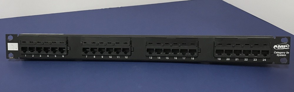 AMP NETCONNECT CAT 5E SYSTEM 406330-1 PATCH PANEL 24 PORT