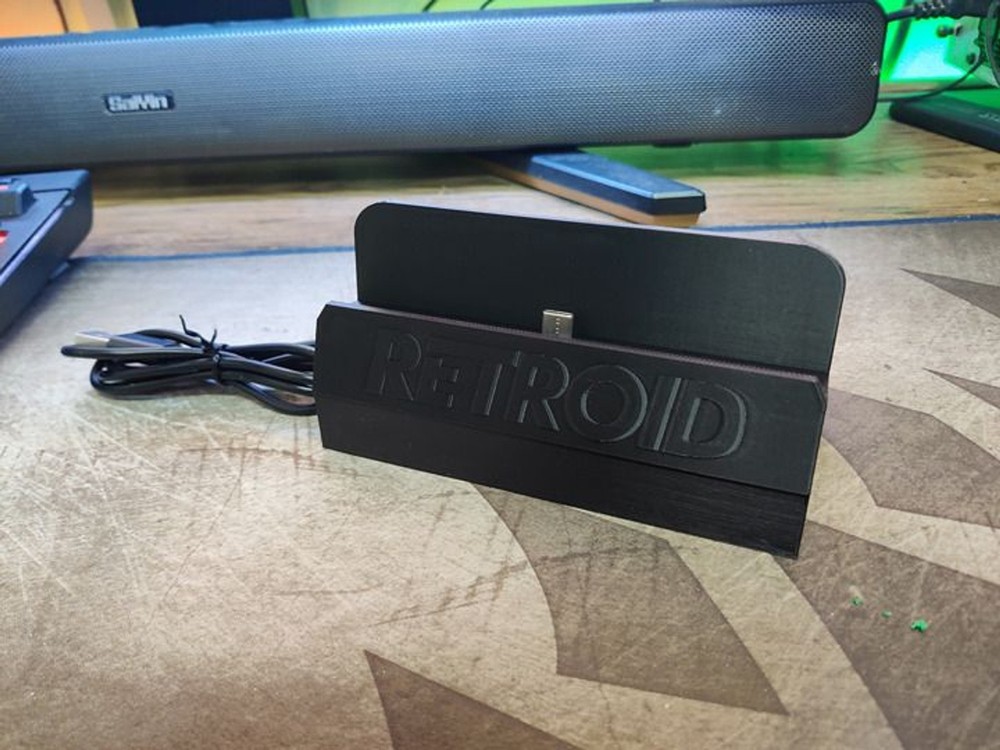 Retroid Pocket 5 Charging Dock (Cable comes Pre-installed)