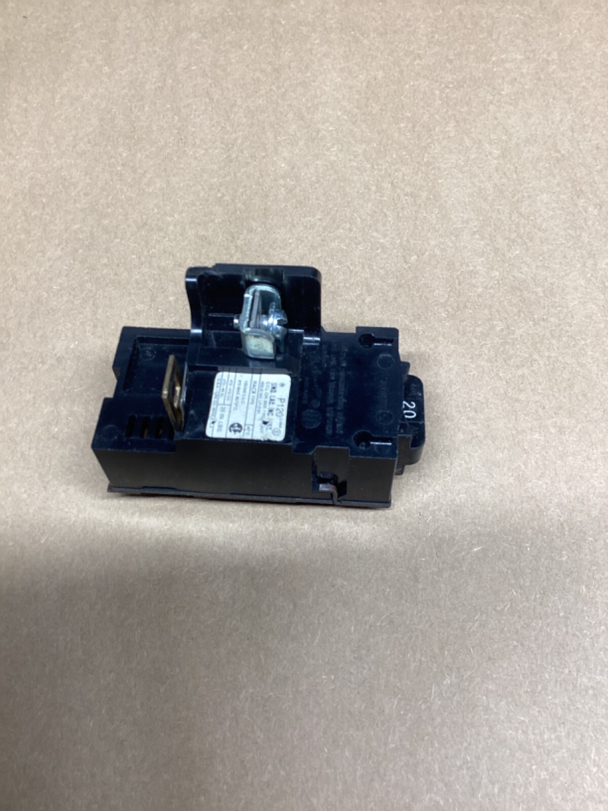 PUSHMATIC 20 AMP P120 SINGLE POLE 120 VOLT CIRCUIT BREAKER #4004M99*CO