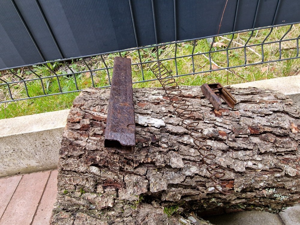 WW2 Accessories from the German bunker relic.