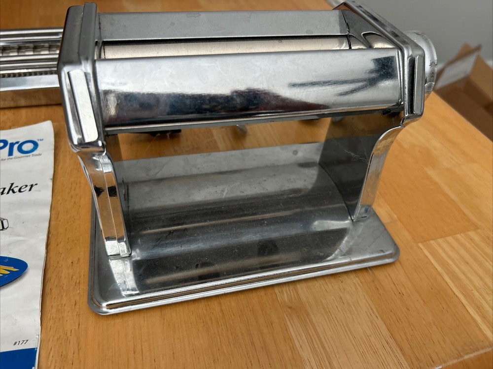 CucinaPro Classic Pasta Maker Pre-owned
