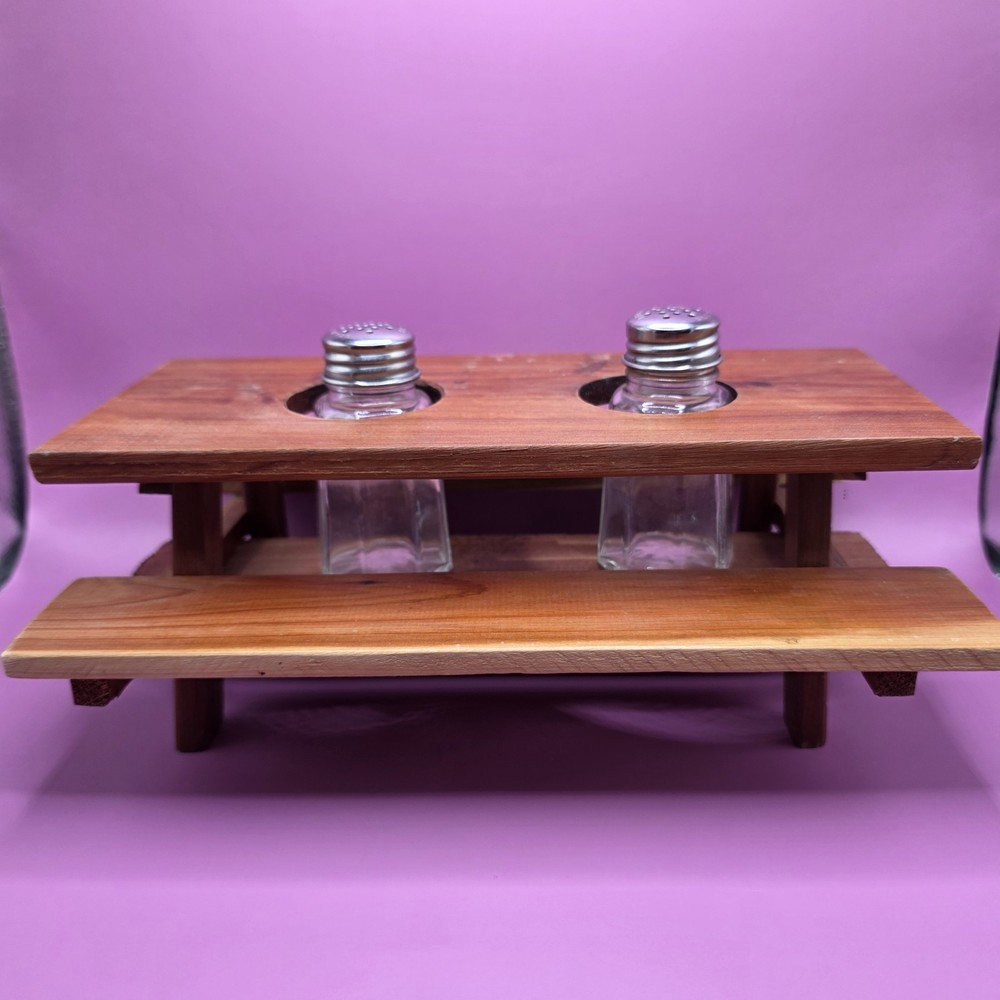 Cedar Salt & Pepper Shaker Picnic Table Holder.