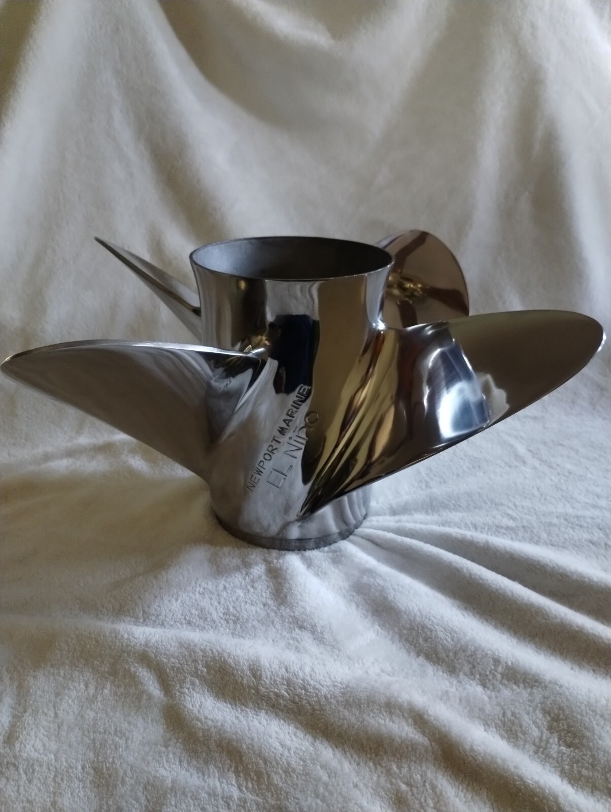 propeller 4 blade SS Right 26 Pitch. For Mercruiser Bravo 1 Labbed. Made In USA