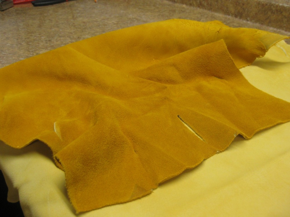 Nubuck Deer Leather #0013949 Row 143