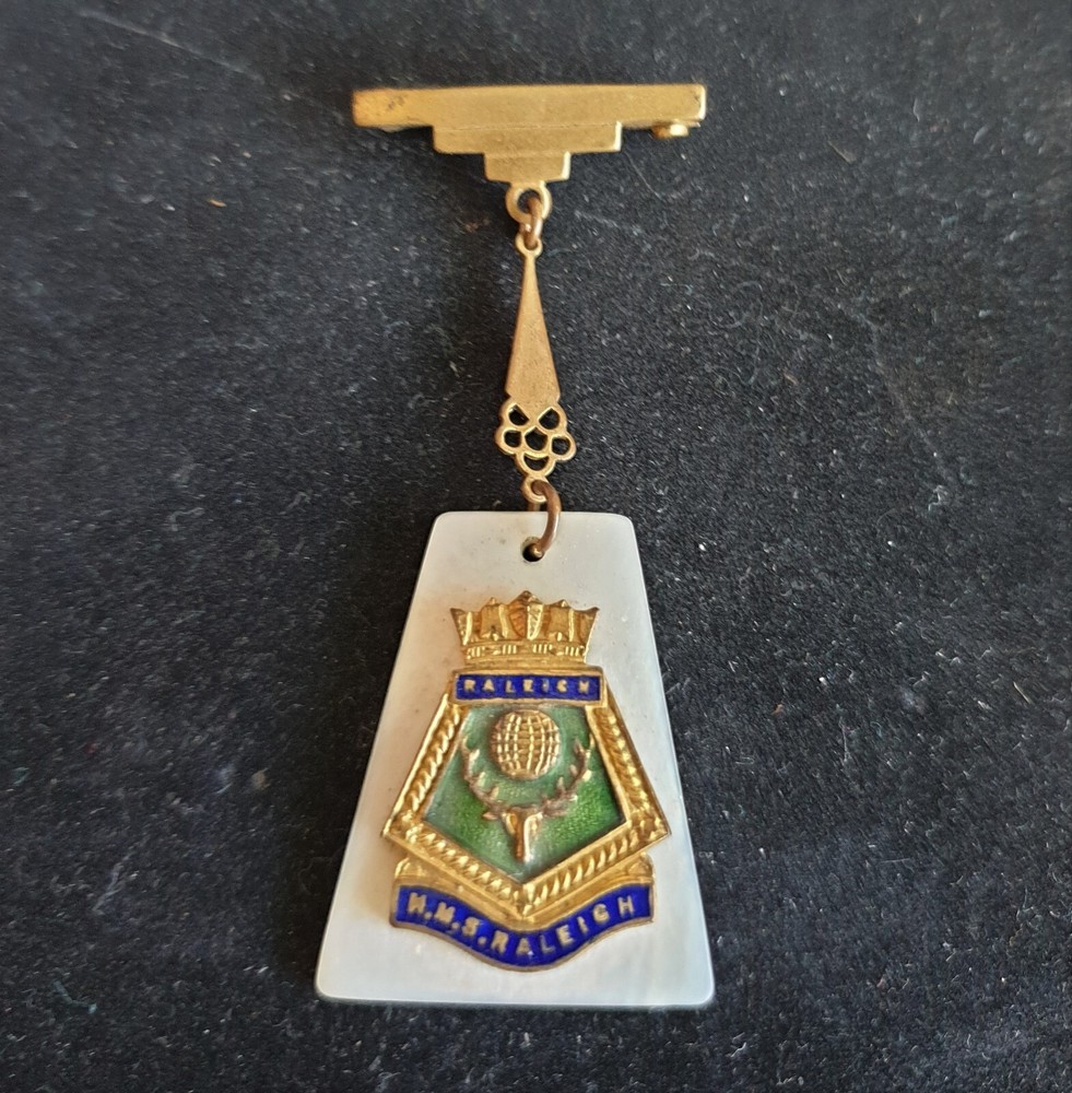 WW2 British Royal Naval Training Establishment HMS Raleigh Sweetheart Brooch
