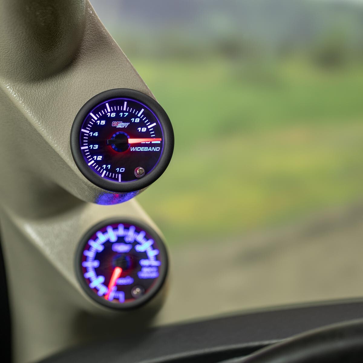 52mm GlowShift Tinted 7 Color Needle Wideband Air/Fuel Ratio Gauge Bosch Sensor